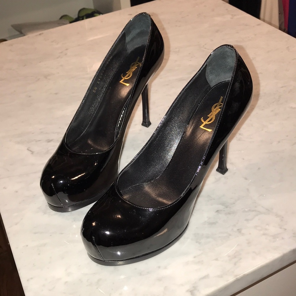 YSL Yves Saint Laurent pumps patent leather